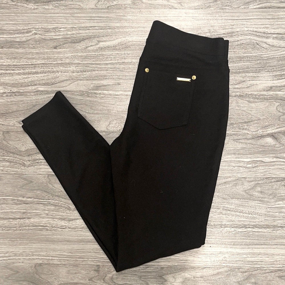 Michael Kors black jeggings sz M NWOT!! 🖤